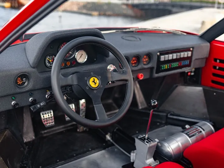 288 GTO interni