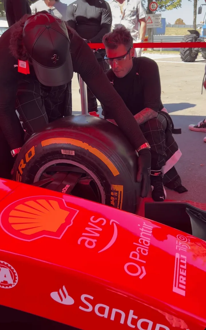 Fedez e Sal Cambio gomma