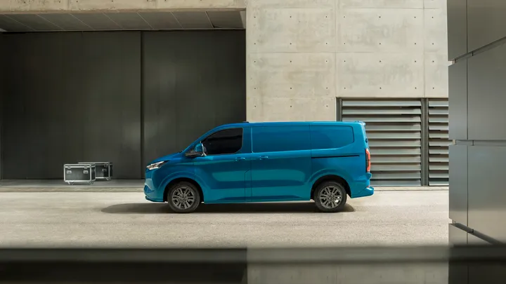 ford e transit custom laterale