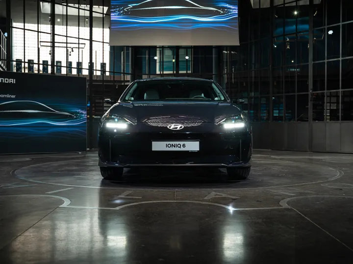 hyundai ioniq 6 frontale