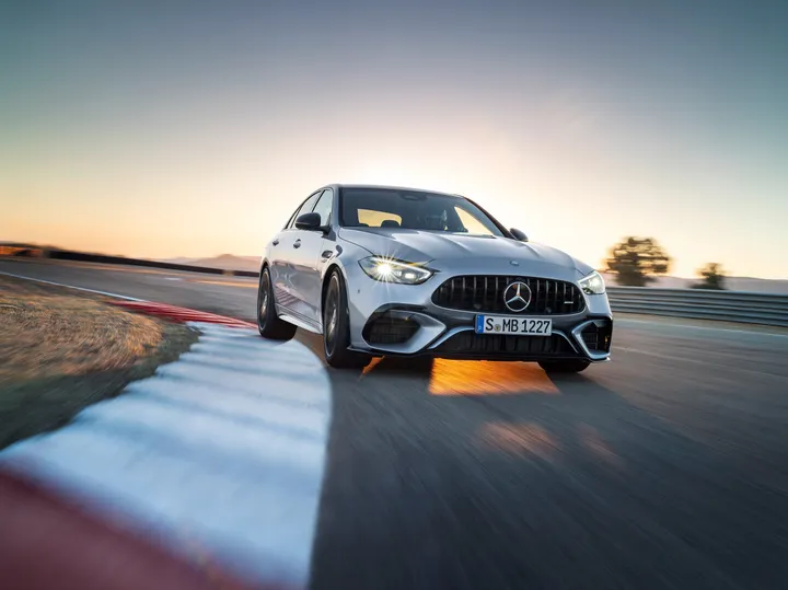 mercedes c 63 amg frontale
