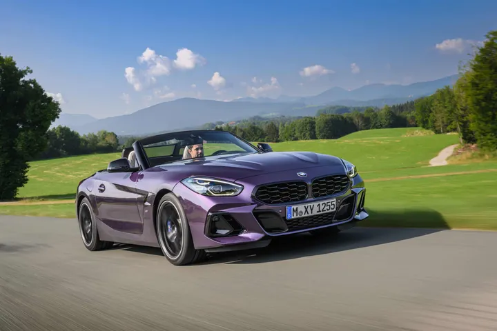 p90479449 highres bmw z4 m40i 09 2022 scaled