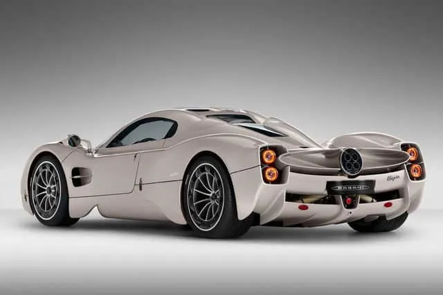 retro pagani utopia