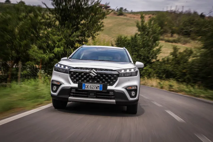 suzuki s cross hybrid 2022 77