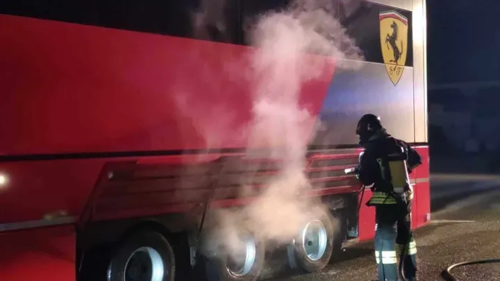 tir ferrari a fuoco 1