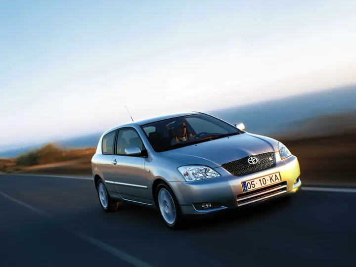 toyota corolla t sport 3 door 6