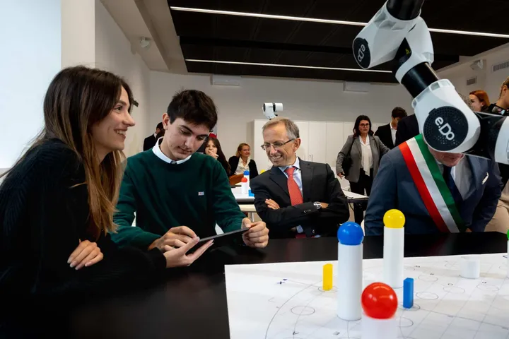 300622 inaugurazione lab corni 009