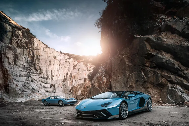 Miura Lamoborghini Aventador