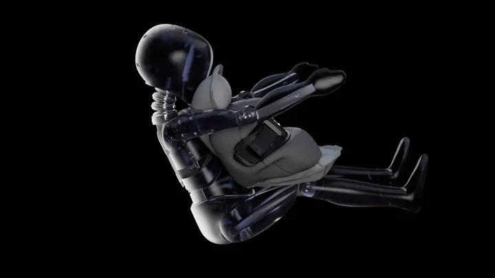CYB_21_AnorisT_EU_CampaignImage_1_Dummy_airbag_delivery_1