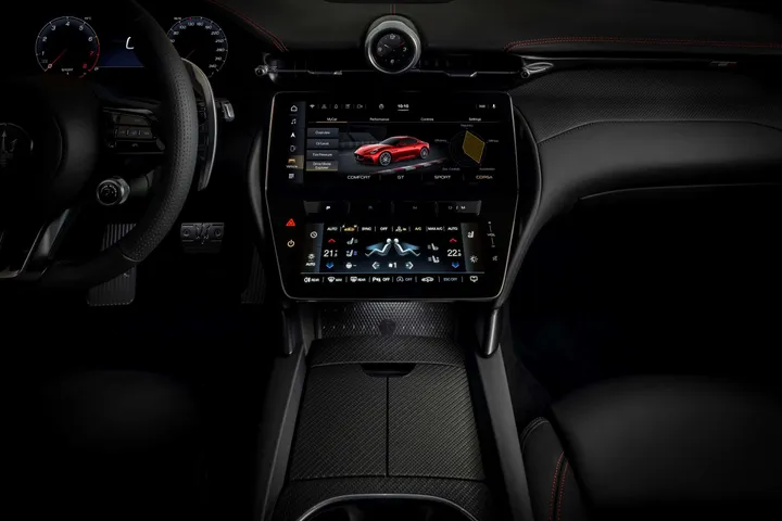 maserati granturismo trofeo infotainment