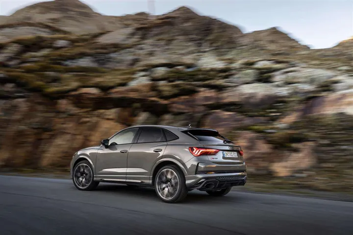 media-Audi RS Q3 Sportback edition 10 years --- VGI U.O. Responsabile VA-5 Data di Creazione 10.10.2022 Classe 9.1_002