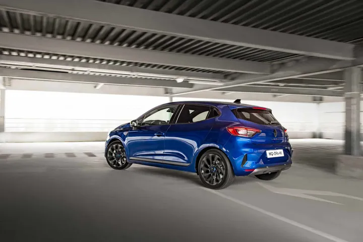 renault clio 2023 01