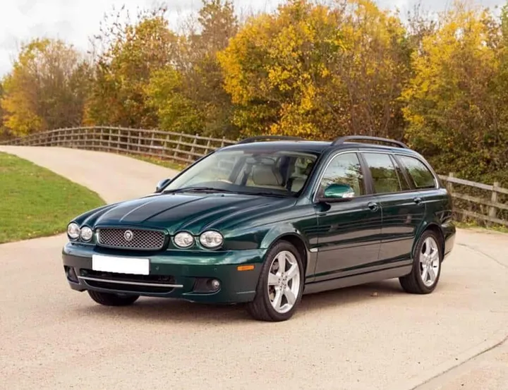 asta la Jaguar X-Type 3.0 Wagon usata da Elisabetta II
