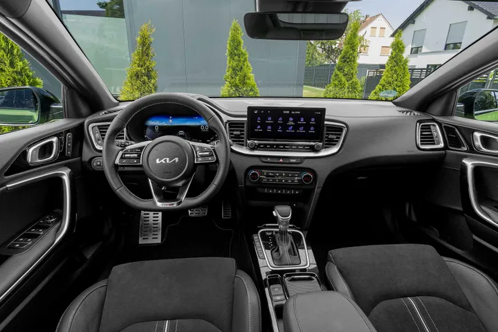 Kia XCeed interni 2022