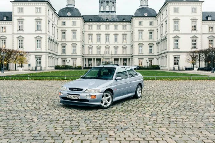 m 22 10 16 cc escortcosworth 006