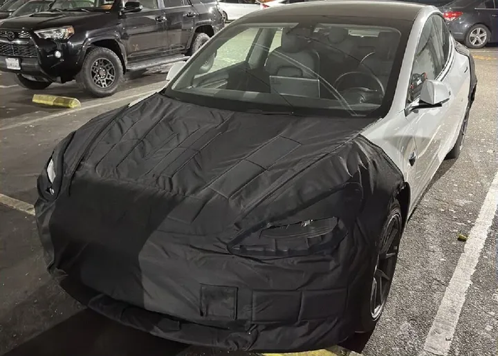 nuova tesla model 3 1024x749 1