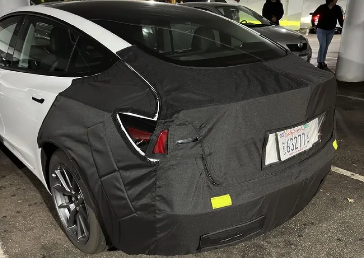 nuova tesla model 3 2