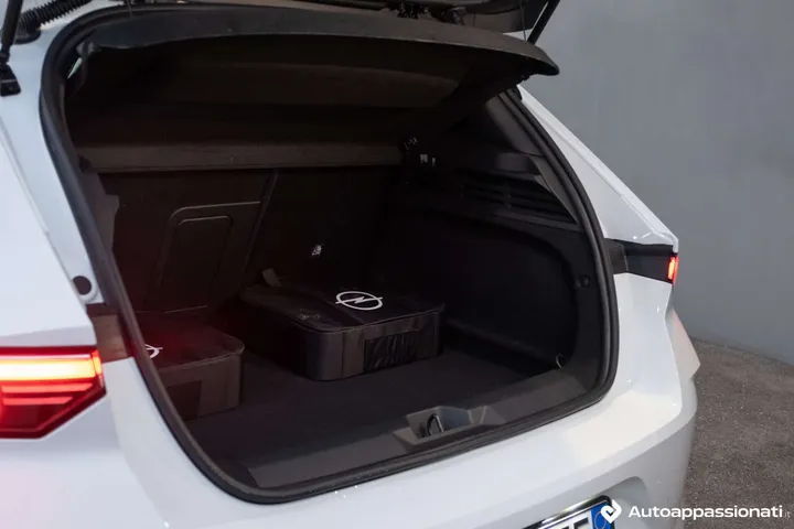 bagagliaio Opel Astra Hybrid 
