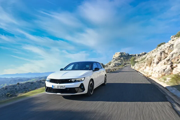 Opel Astra GSe