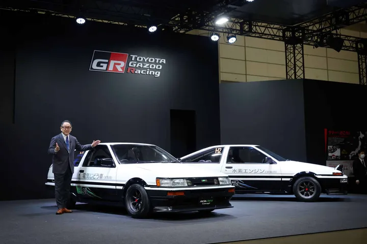 Akio-Toyoda-Toyota-AE86-BEV