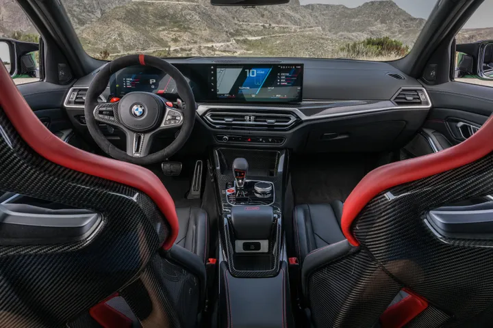 P90492764_highRes_the-all-new-bmw-m3-c