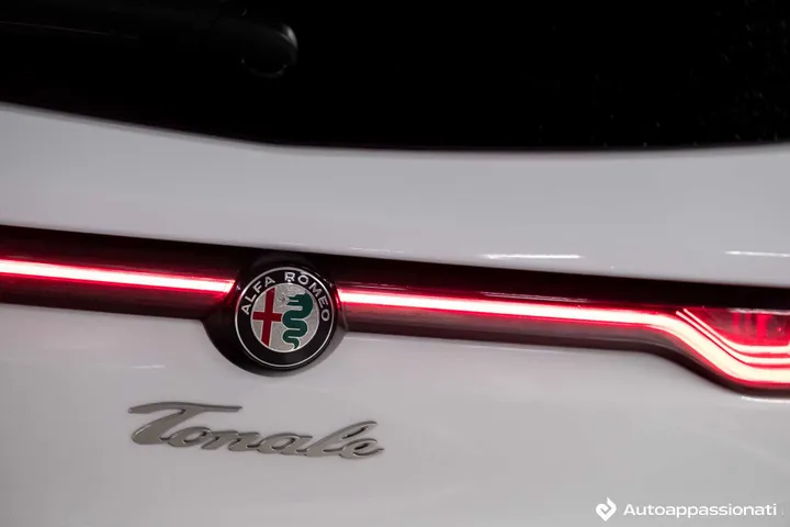 Alfa Romeo Tonale Hybrid 160