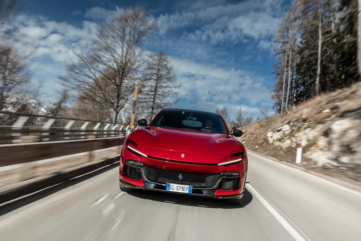Ferrari Purosangue prova 