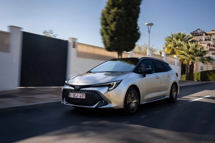 toyota corolla 2023 14