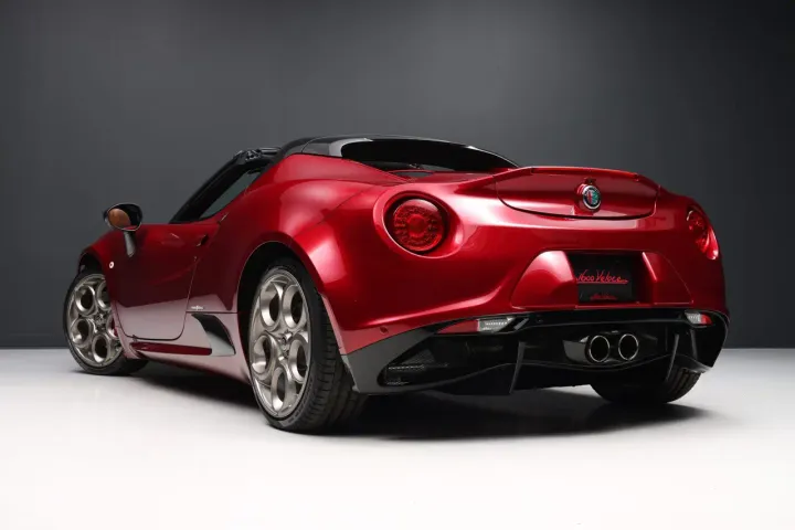 alfa romeo 4c spider 33 stradale tributo 2020 asta 10