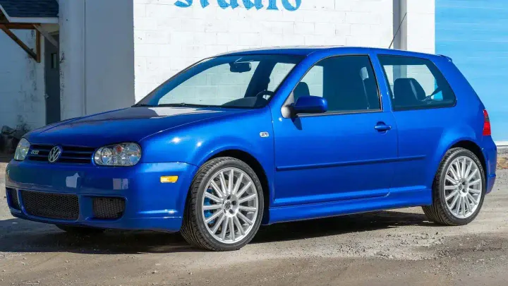 Asta golf mk4 r32