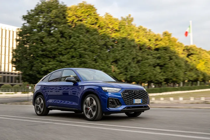 audi q5 sportback identity black