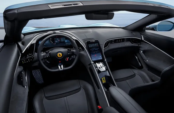interni ferrari roma spider
