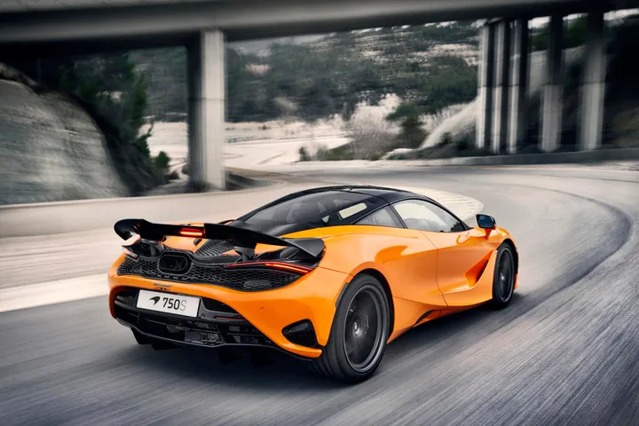 14921 mclaren750scoup scaled