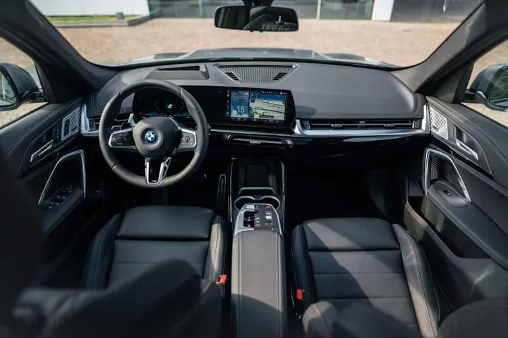 BMW iX1 2023