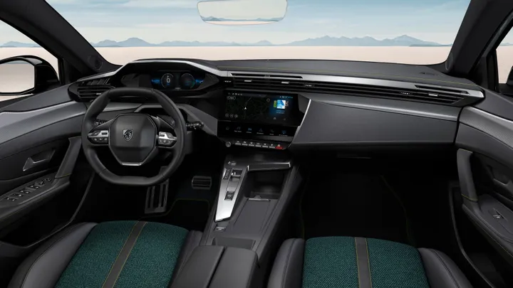 Interni peugeot e-308 first edition