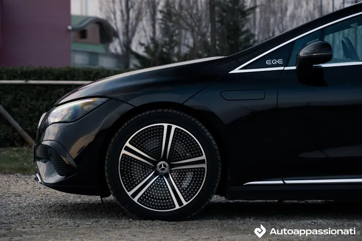 mercedes benz eqe 17