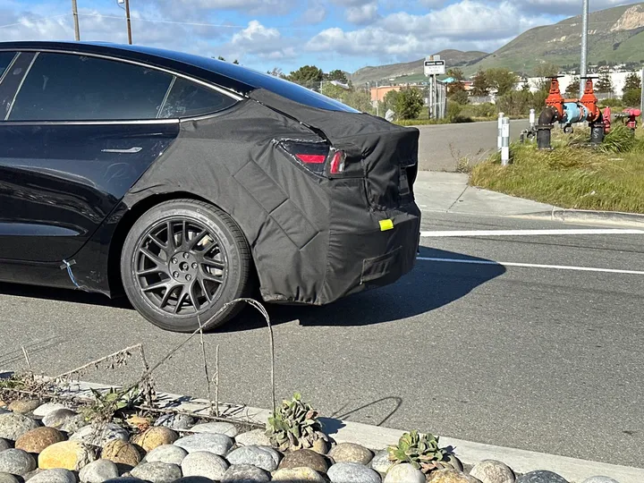 tesla model 3 2024 2