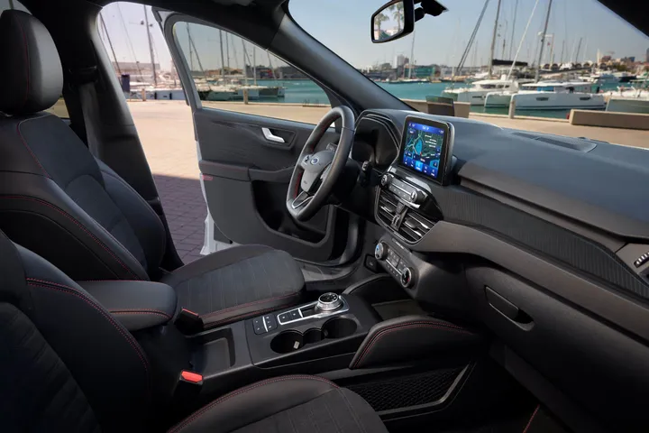 interni Ford Kuga Graphite Tech Edition