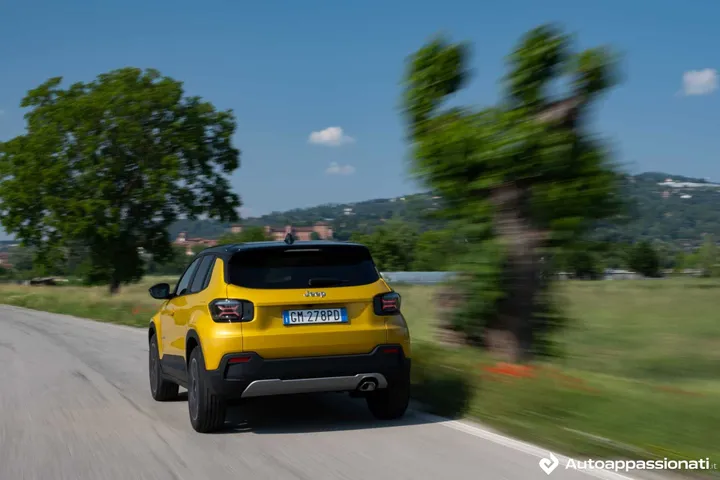 jeep avenger summit 2023 17