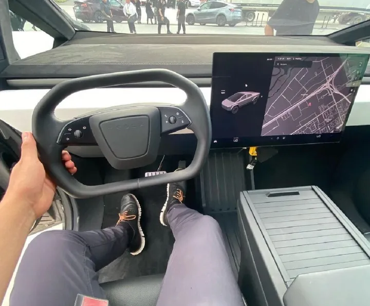 tesla cybertruck 1 1 1024x847 1