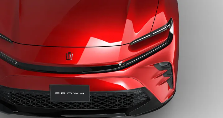toyota crown sport