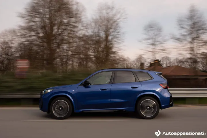 BMW X1 2023 dinamica laterale