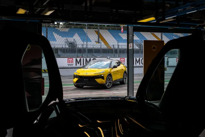 Lotus Eletre MIMO 2023