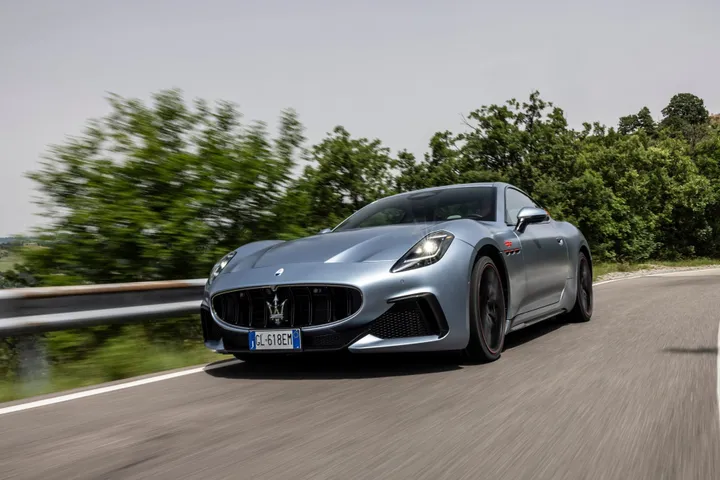 Maserati GranTurismo prova su strada Trofeo