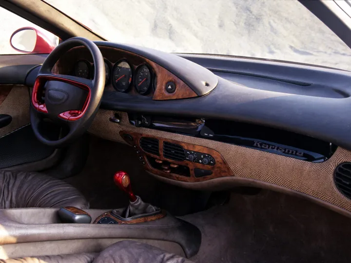 porsche karisma bertone interni