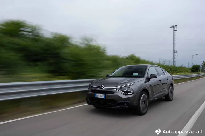 prova citroen c4 x