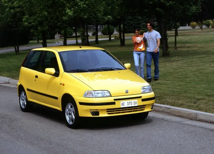 FIAT Punto 10
