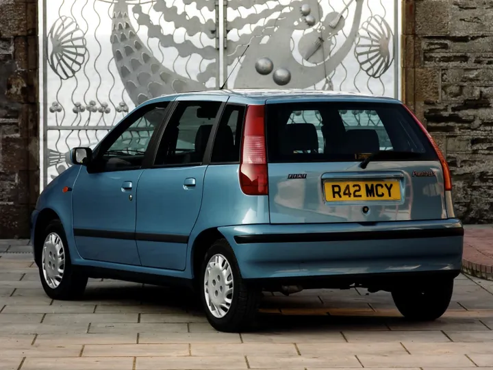 fiat punto 1993 posteriore