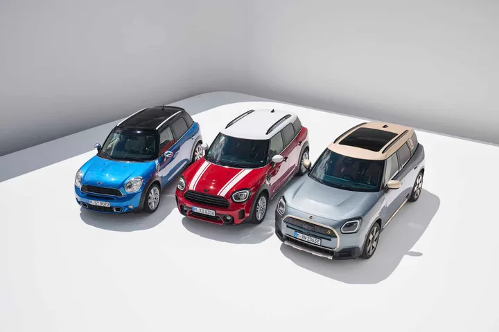 MINI Countryman 2024 tre generazioni