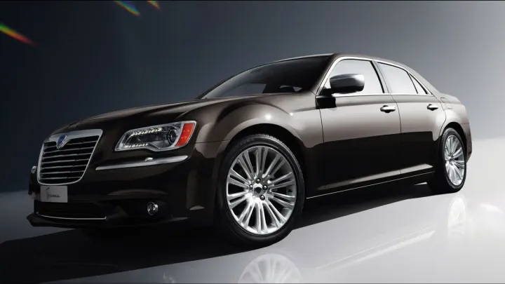 nuova lancia thema